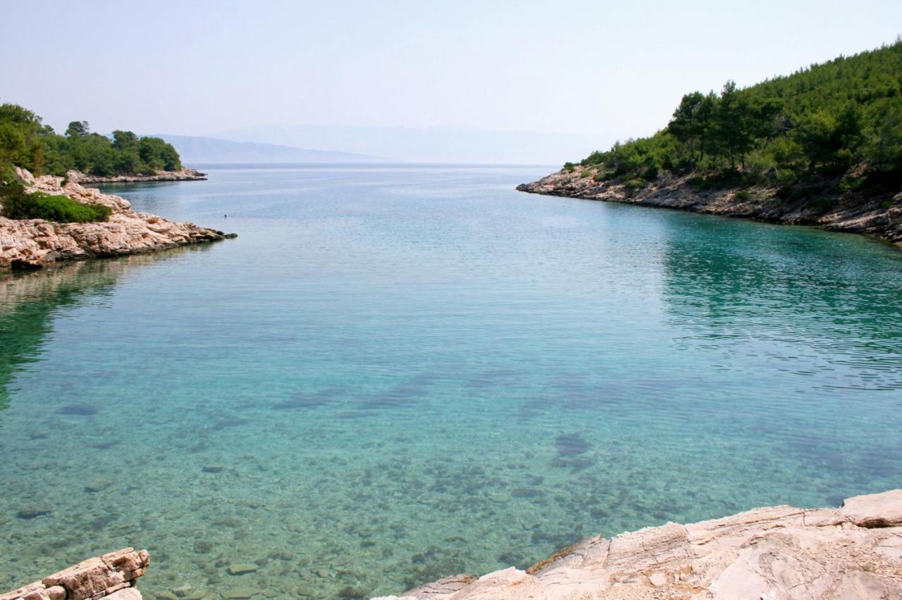 Apartments By The Sea Vrboska Exterior photo